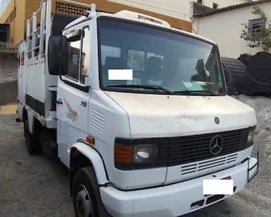 Mercedes Benz MB710 - 