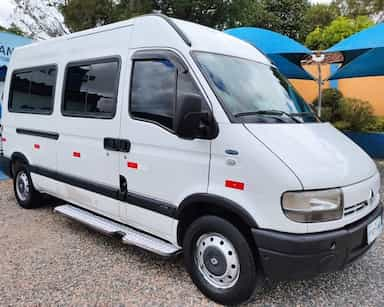 Renault Master Minibus - 08/09