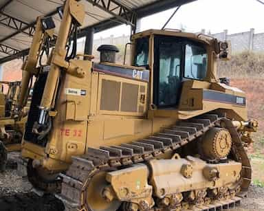 Caterpillar D8R - 01/02