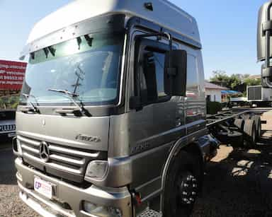 Mercedes Benz MB2425 - 11/11