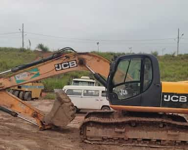 JCB JS200 LC - 10/10