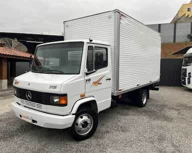 Mercedes Benz MB710 - 06/06