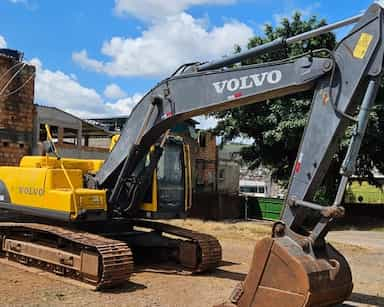 Volvo EC210B - 06/06