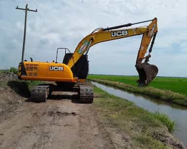 JCB JS200 LC - 12/12