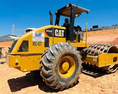 Caterpillar CP533E - 13/13