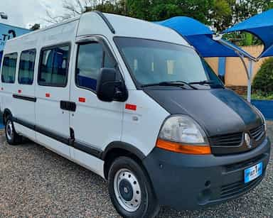 Renault Master Minibus - 12/13