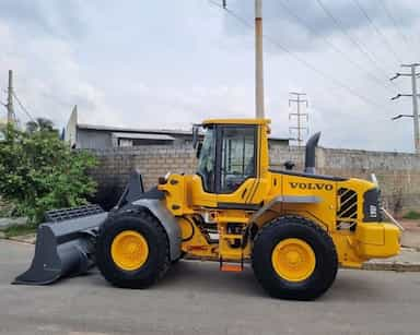 Volvo L90F - 17/17