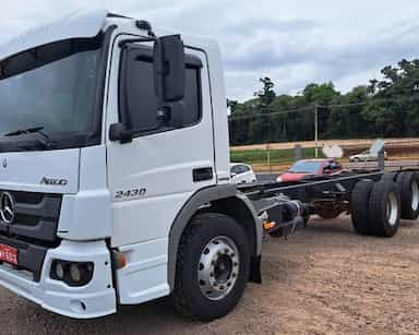 Mercedes Benz MB2430 - 15/16