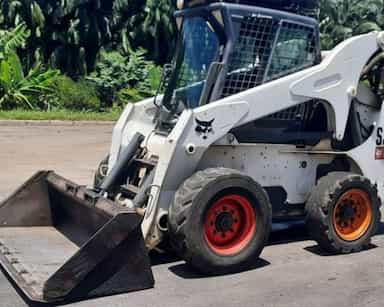 Bobcat S300 - 09