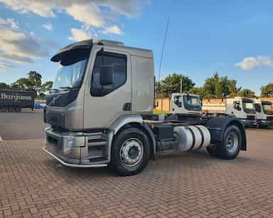 Volvo VM 330 - 14/15