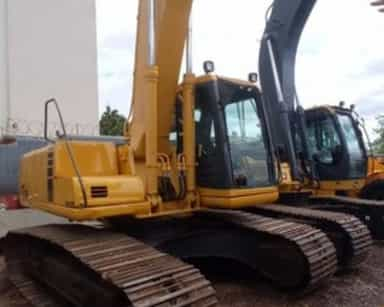 Komatsu PC200 - 06