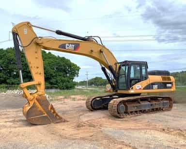 Caterpillar 330D - 06/06