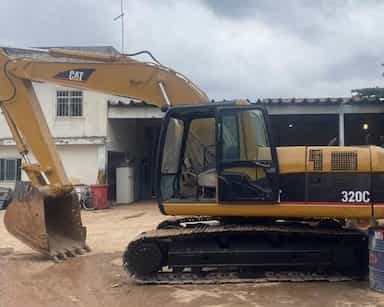 Caterpillar 320C - 06/06