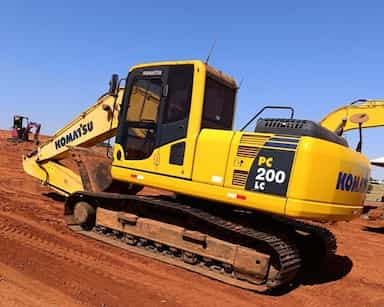 Komatsu PC200 - 18/18