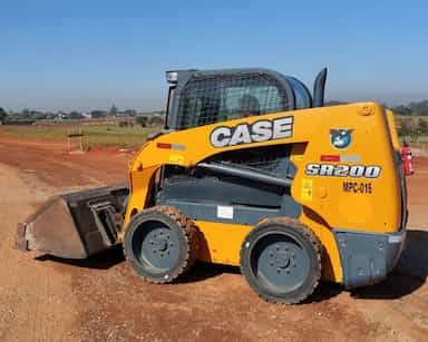 Case SR200 - 18/18