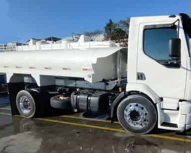 Volvo VM17 210 - 06/06