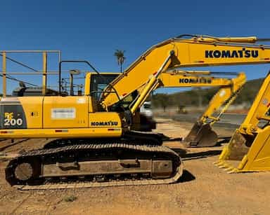 Komatsu PC200 - 20/20