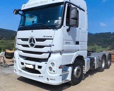 Mercedes Benz MB2546 - 20/20