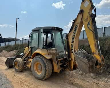 New Holland B110B - 17/17