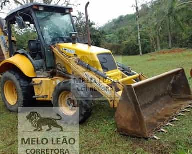 New Holland  LB90 - 08/08