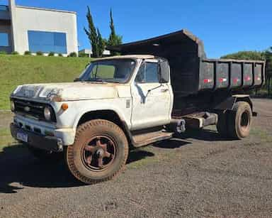 Chevrolet D60 - 82/82