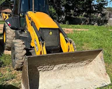 JCB  JCB 3C - 12/12