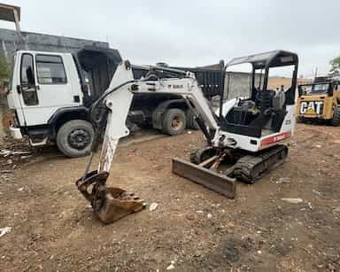 Bobcat 325 - 08/08