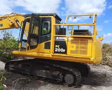 Komatsu PC200 - 17/17