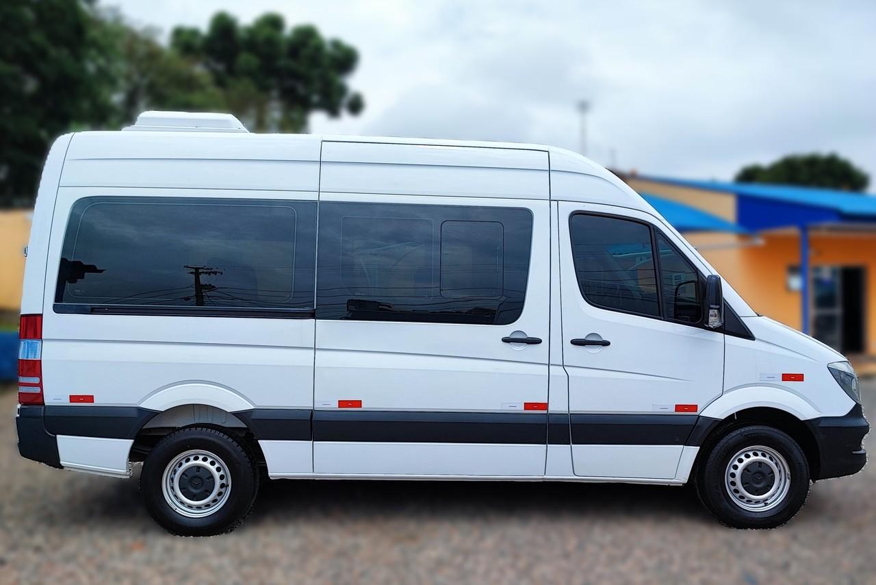 Mercedes Benz Sprinter Executiva 415 - 17/18 3