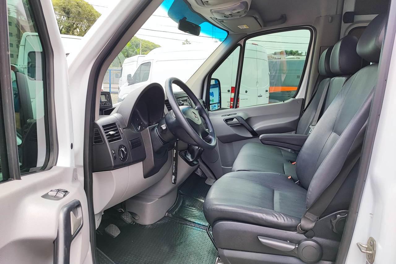 Mercedes Benz Sprinter Executiva 415 - 17/18 6