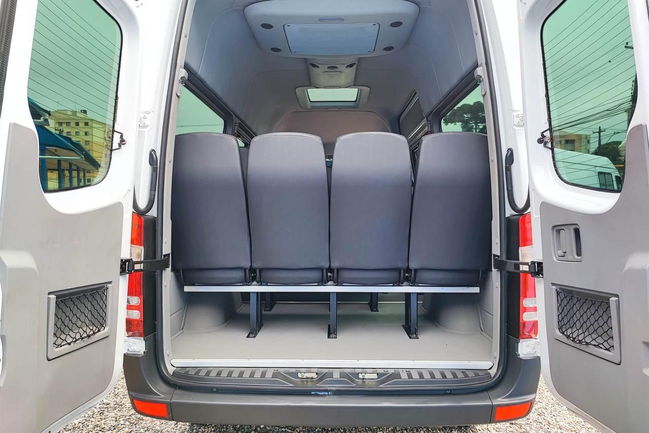 Mercedes Benz Sprinter Executiva 415 - 17/18 7