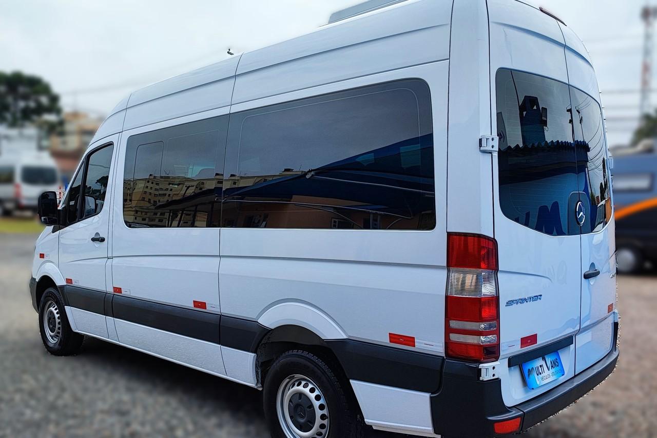 Mercedes Benz Sprinter Executiva 415 - 17/18 12
